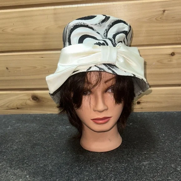 Vintage Black and White Swirl Hat - Picture 1 of 6